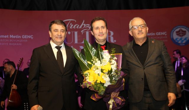 Hamamizade’de Türkü Fırtınası! KA-FEM’den Unutulmaz Gece