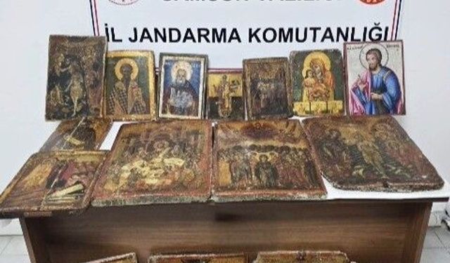 Samsun'da Jandarmadan Dev Operasyon: 18. Yüzyıl Tabloları Yakalandı!