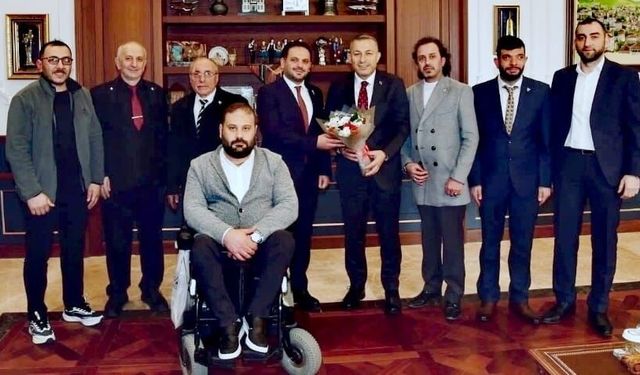 Yeniden Refah Partisi Ortahisar İlçe Yönetimi’nden Vali Şahin’e ziyaret!  Başarı dilediler