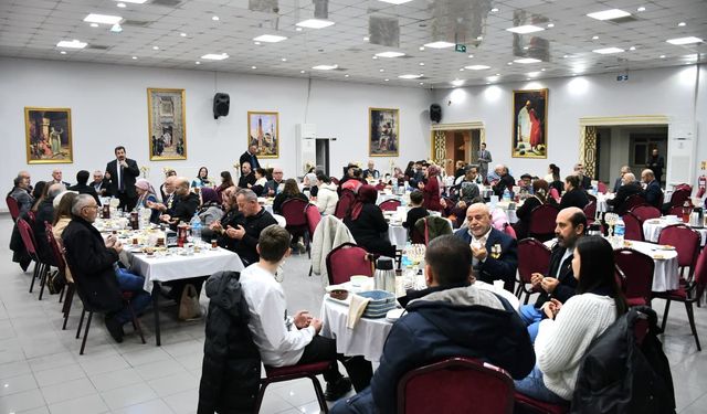Gümüşhacıköy'de gazi ve şehit aileleri onuruna iftar programı düzenlendi