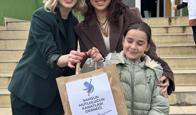 Kırsal kesimde yaşayan çocuklara bayramlık hediye edildi