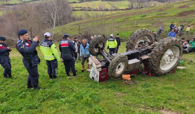 Samsun'da traktörün devrildiği kazada 1 kişi öldü, 1 kişi yaralandı