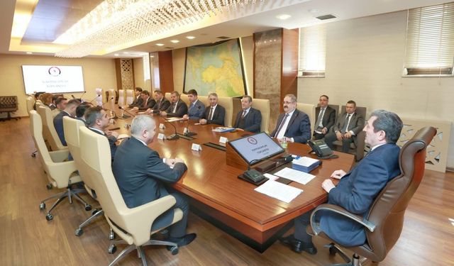 Bayram Güvenliği ve Göç Masaya Yatırıldı! Samsun'da Kaymakamlar Bir Arada