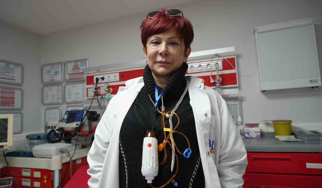 Boynunda kemoterapi, kalbinde meslek aşkı: İki farklı kanser ile mücadele eden hekimin sarsılmaz azmi