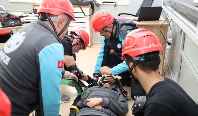 Deprem Haftası: Okullarda tahliye tatbikatı