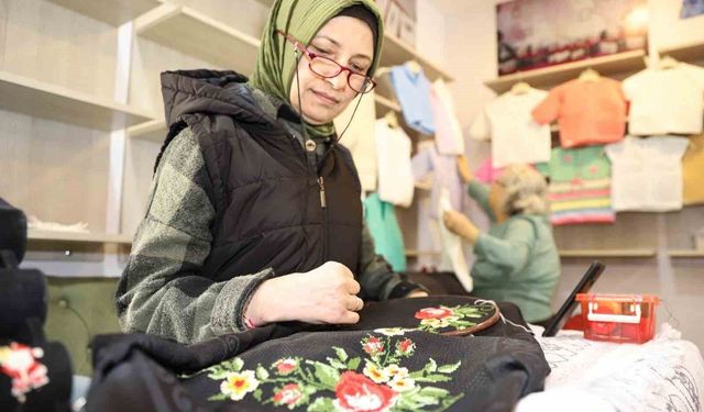 Kadınlar, el emeği çarşıları ile güçleniyor