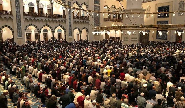 İnsanın Sorumluluğu, Dinin Rehberliği ve Ramazan’da Sağlıklı Oruç Tutmanın Yolları