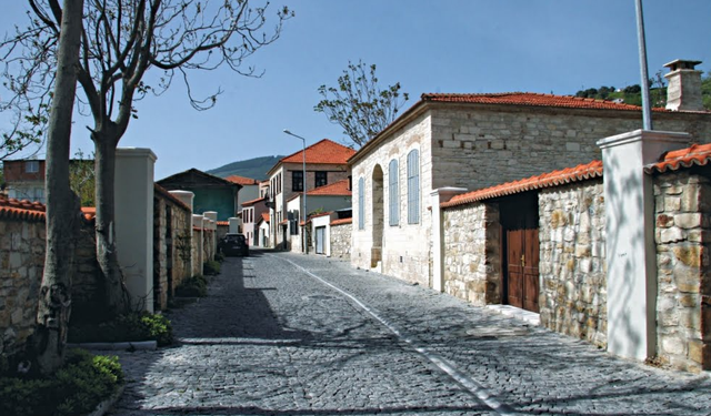 AKÇAABAT ÇARŞI BÖLGESİ 2. ETAP SOKAK SAĞLIKLAŞTIRMA PROJESİ