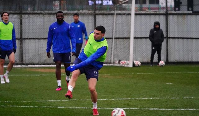 Rizespor’da Eksik Kadroyla Kritik Viraj! Hedef Yeni Seri