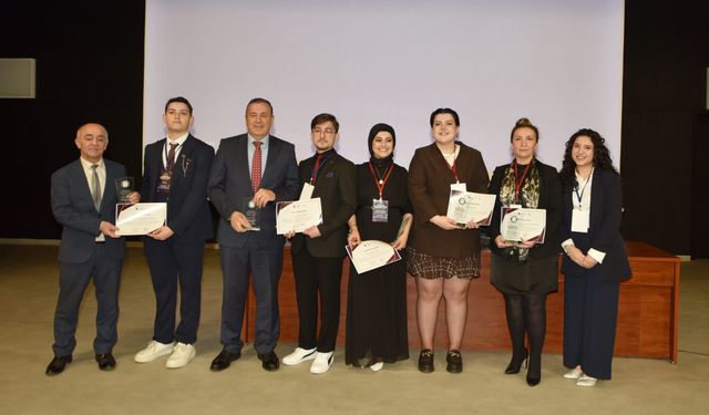 Trabzon’da Sağlıkta İletişim Masaya Yatırıldı: Çelebi’den İş Birliği Vurgusu