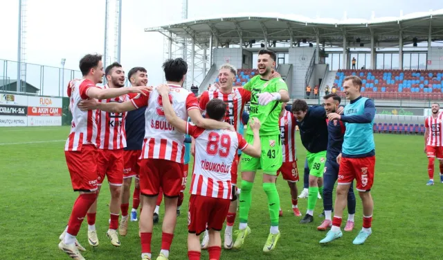 Şampiyonluk Kapıda! Sebat Gençlik Hata Yapmadı, Farkı Açtı