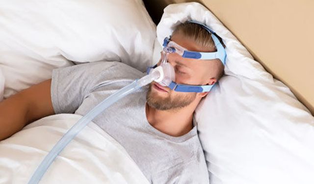'Uyku apnesi kalp krizi ve inme riskini artırıyor'