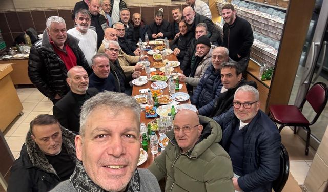 Hacıkasım’da Geleneksel İftar: Davut İlik’ten Güveç Ziyafeti