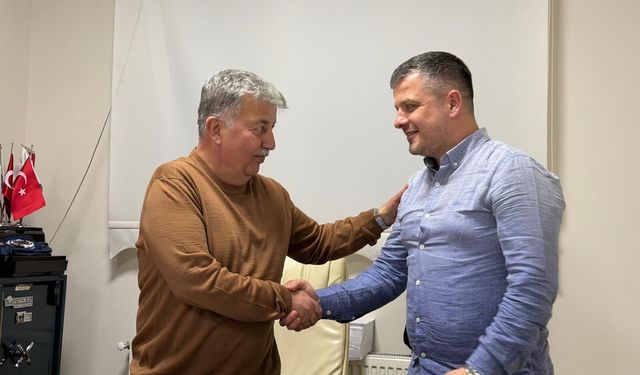 İstanbul’daki Bölümlülülerde Görev Değişimi! Dernekte Başkanlık Yaşar Yağız’a Emanet