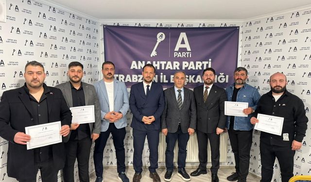Anahtar Parti Trabzon’da mahalle başkanlarını açıkladı