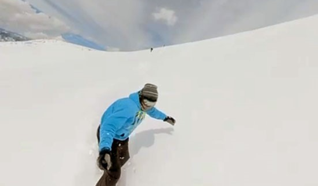 Giresun yaylalarında nisan ayında snowboard keyfi