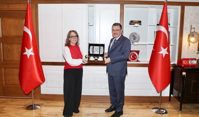 İsveç Başkonsolosu Hernmarck Trabzon’da temaslarda bulundu