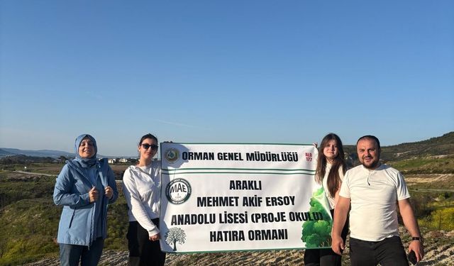 Araklılı Öğrencilerden Anlamlı Proje: Yanan Alanlar Fidanlarla Yeşerdi