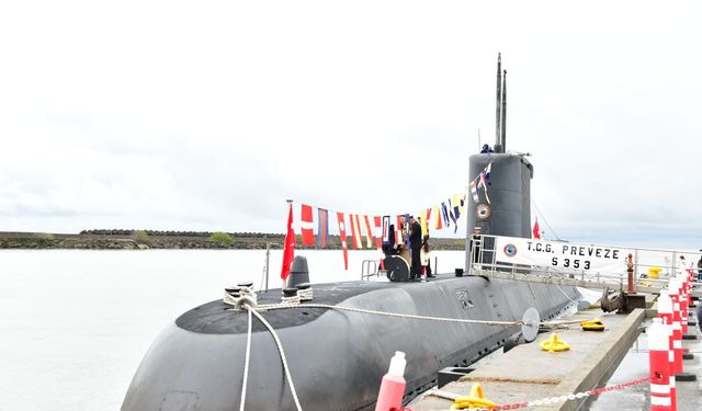 Trabzon’da 23 Nisan’da TCG Preveze ziyareti büyük ilgi gördü