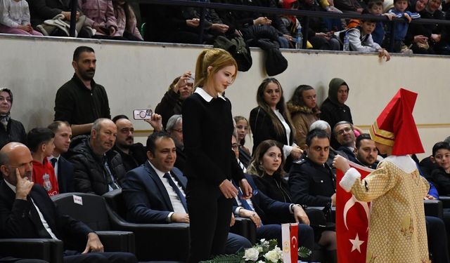 23 Nisan Ulusal Egemenlik ve Çocuk Bayramı Ladik'te kutlandı