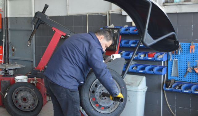 Havza'da lastik değişim yoğunluğu başladı