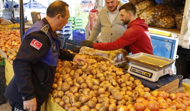 İlkadım'da halk pazarlarında denetim