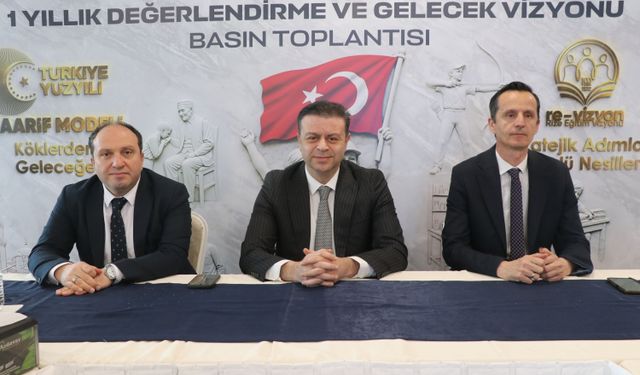 Rize Mili Eğitim Müdürü Akmeşe kentte sürdürülen eğitim çalışmalarını değerlendirdi