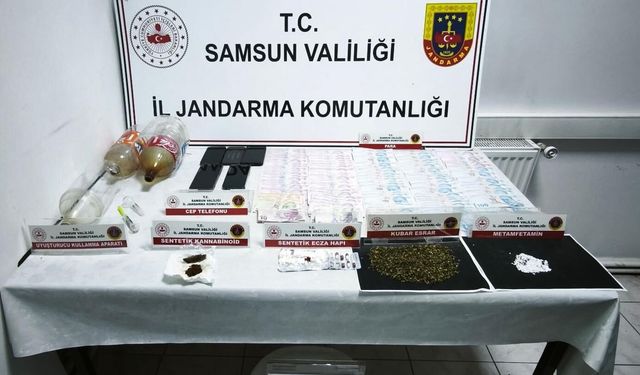 Samsun'da yasaklı madde operasyonunda 5 zanlı yakalandı
