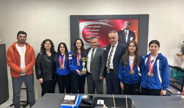 Samsunlu öğrenciler atletizmde bölge şampiyonu oldu