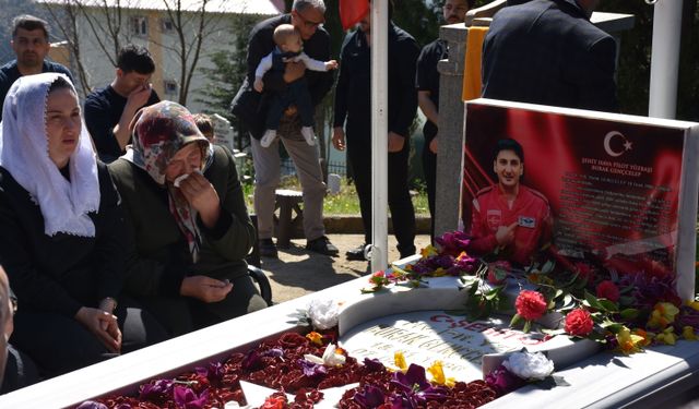 Şehit Hava Pilot Yüzbaşı Burak Gençcelep, memleketi Trabzon'da anıldı