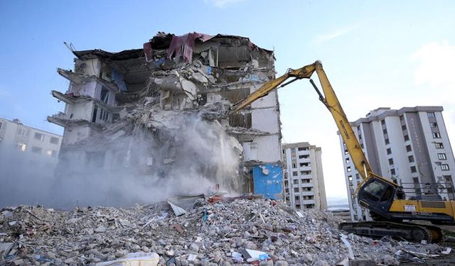 SÜRMENE BELEDİYE BAŞKANLIĞI HURDA KARŞILIĞI BİNA YIKIM İHALE İLANI