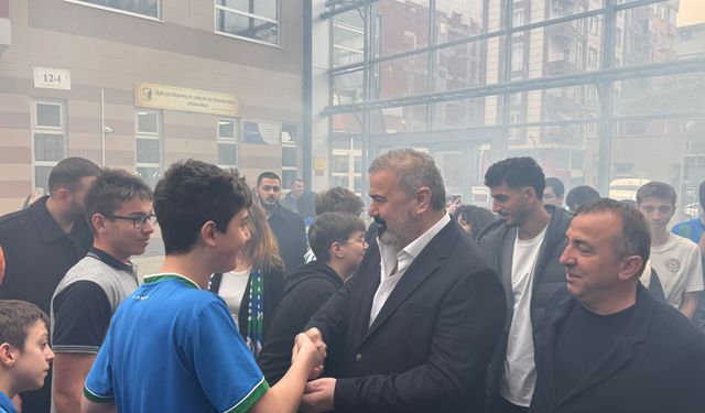 Rizespor’dan Gençlere İlham Veren Buluşma! Başkan ve Futbolcular Öğrencilerle Bir Araya Geldi