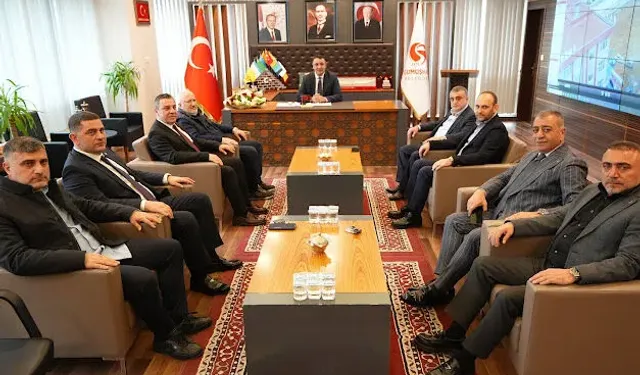 Trabzonspor Yönetiminden Gümüşhane Valisi Cevdet Atay’a Anlamlı Ziyaret