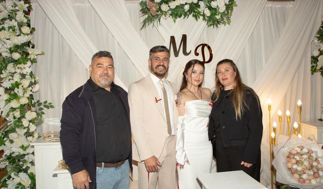 Akyüz ve Akar Ailelerinin Mutlu Günü: Nişan Sevinci