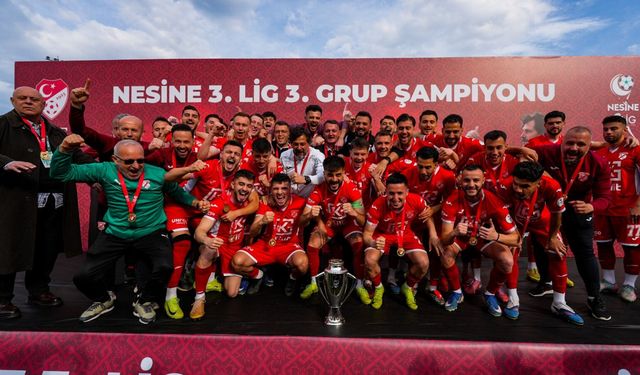Sebat Gençlikspor, Nesine 3. Lig 3. Grup’ta 9 puan farkla zirvede yer aldı ve 2. Lig’e yükselmeyi başardı