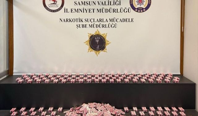 11 bin 704 sentetik ecza hap ele geçirildi