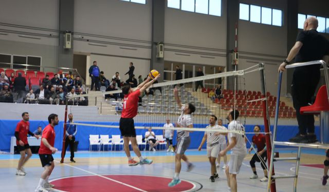 Of Kaymakamlığı Bahar Voleybol Turnuvası sona erdi