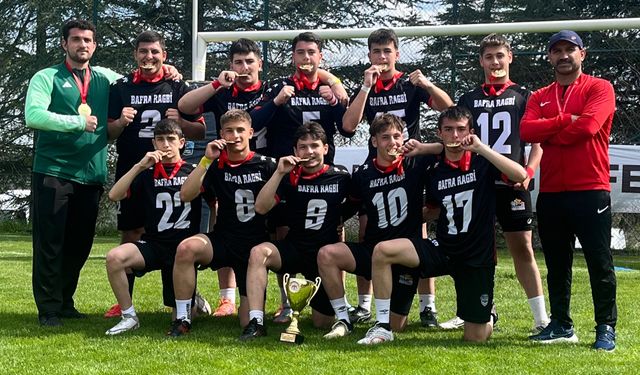 Samsunlu sporcular U18 Ragbi Türkiye Şampiyonu oldu