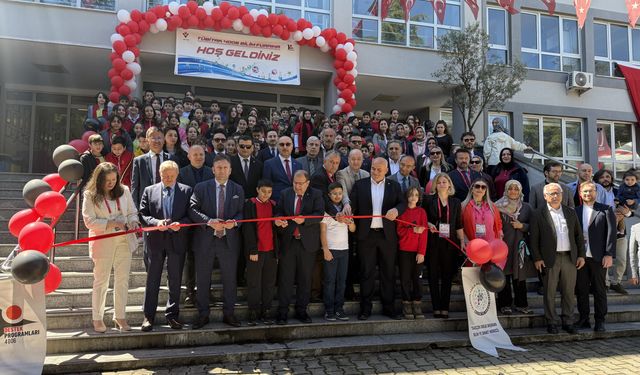 Trabzon'da TÜBİTAK 4006 Projeleri Sergisi açıldı