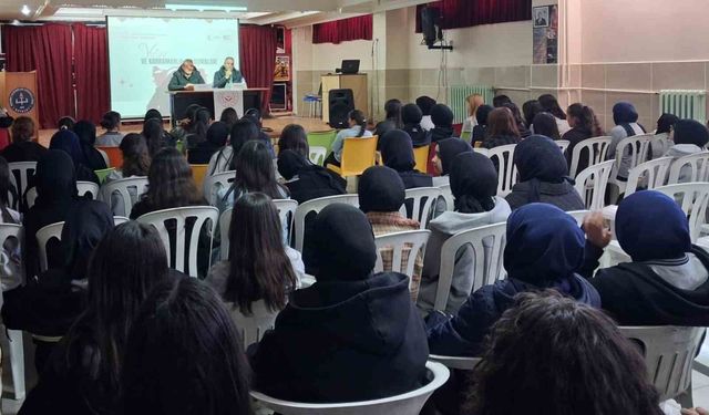 Bayburt'ta öğrencilere Şehit Serkan Saka'nın vatan sevgisi anlatıldı