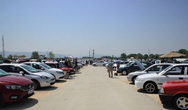 T.C. ARSİN İLÇESİ BELEDİYE BAŞKANLIĞI  ARAÇ SATIŞI İLANI