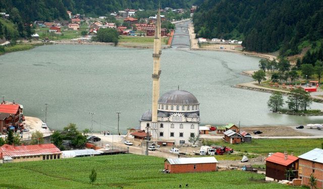 Uzungöl’de Alabalık İçin Dikkat Çeken Çağrı: Turizmciler Bu Detaya Dikkat Çekti