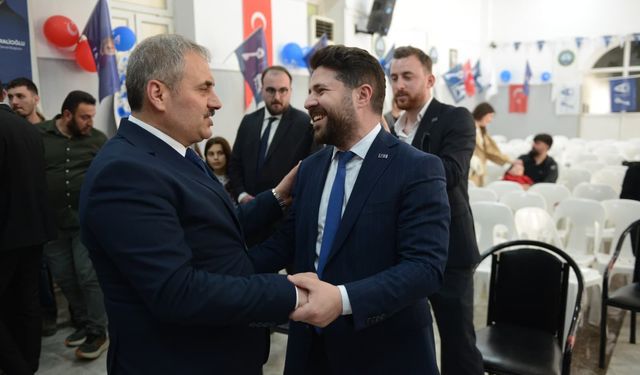 Anahtar Parti Maçka Kongresinde Köksal Danışmaz Yeniden Başkan Seçildi