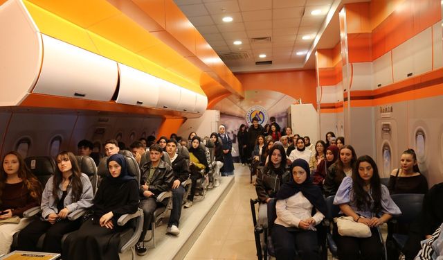 Sürmene’den Avrasya Üniversitesi’ne Eğitim Çıkarması! Öğrenciler Bölümleri Yerinde İnceledi