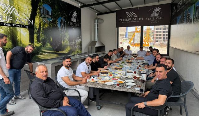 Manisa Vanlılar Derneği Van Kahvaltısında Bir Araya Geldi