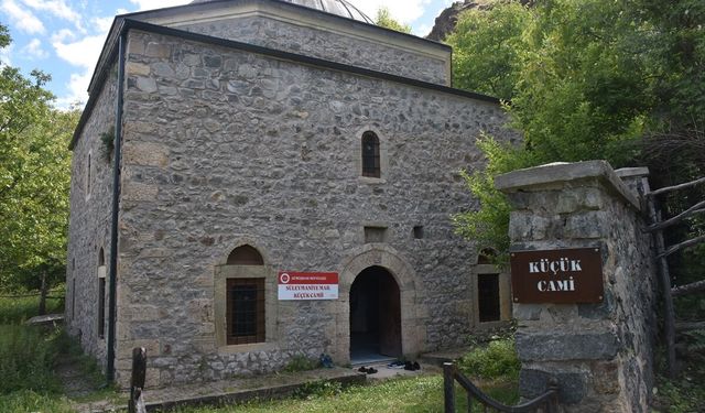 Gümüşhane'de tarihi cami 112 yıl sonra ibadete açıldı