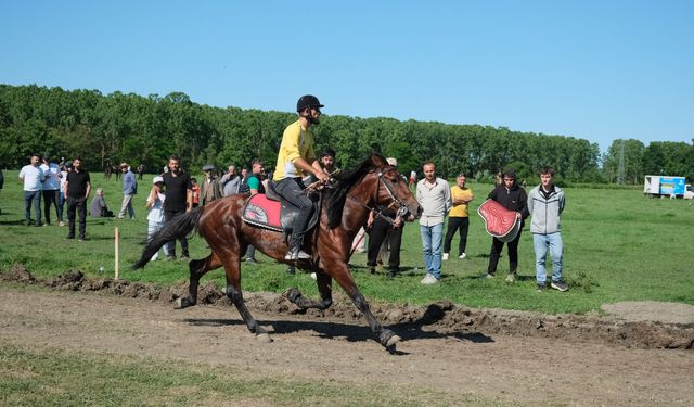 26. Geleneksel Rahvan At Yarışları gerçekleştirildi