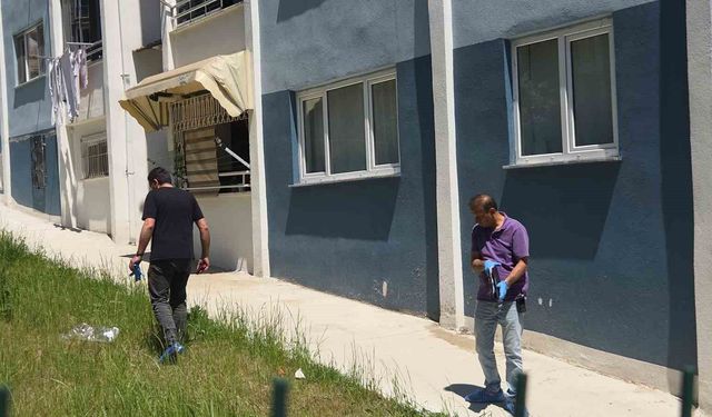 11 katlı apartmanın 1'nci katından düşen adam yaralandı