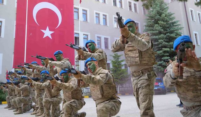 Jandarma Teşkilatının 187'nci yılı Bayburt'ta tüfekli gösteriyle kutlandı