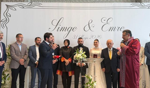 AK Parti Trabzon Teşkilatının Genç İsimleri Görkemli Törenle Evlendi
